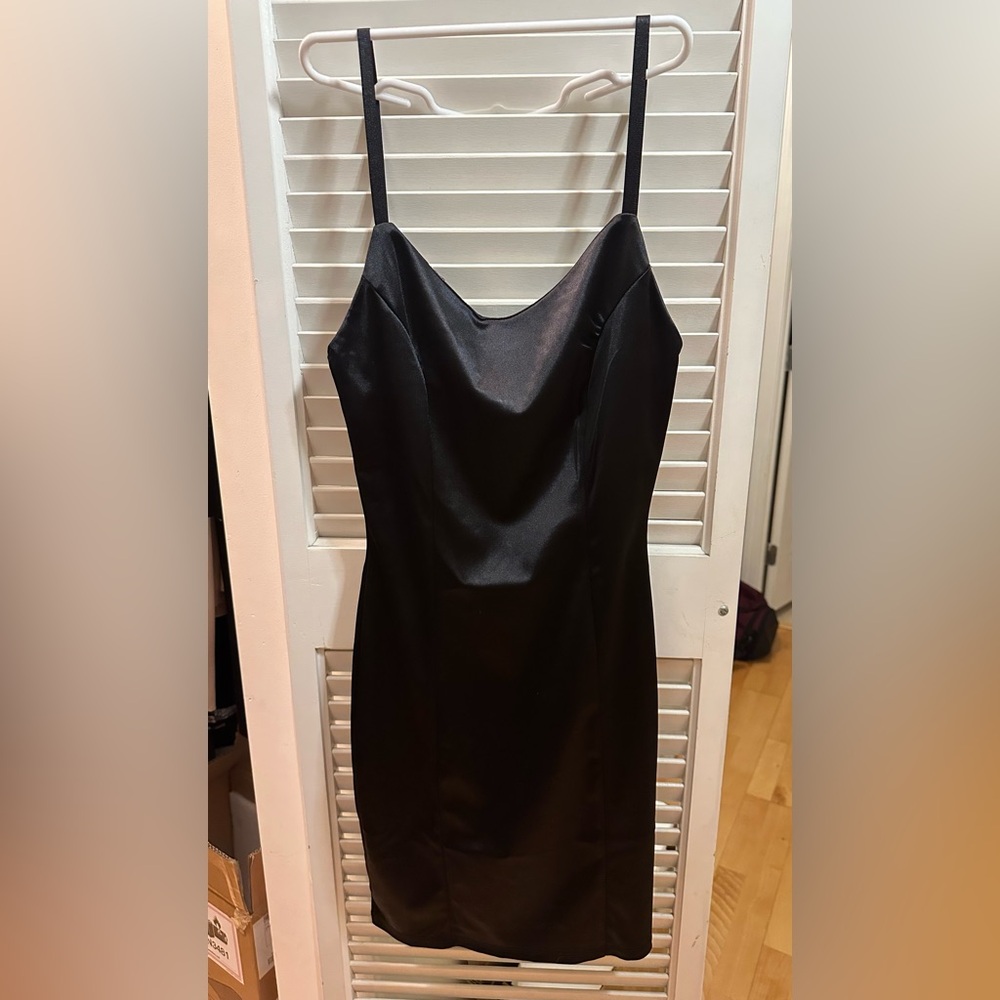 Mini - Mid Black Dress - Size S
